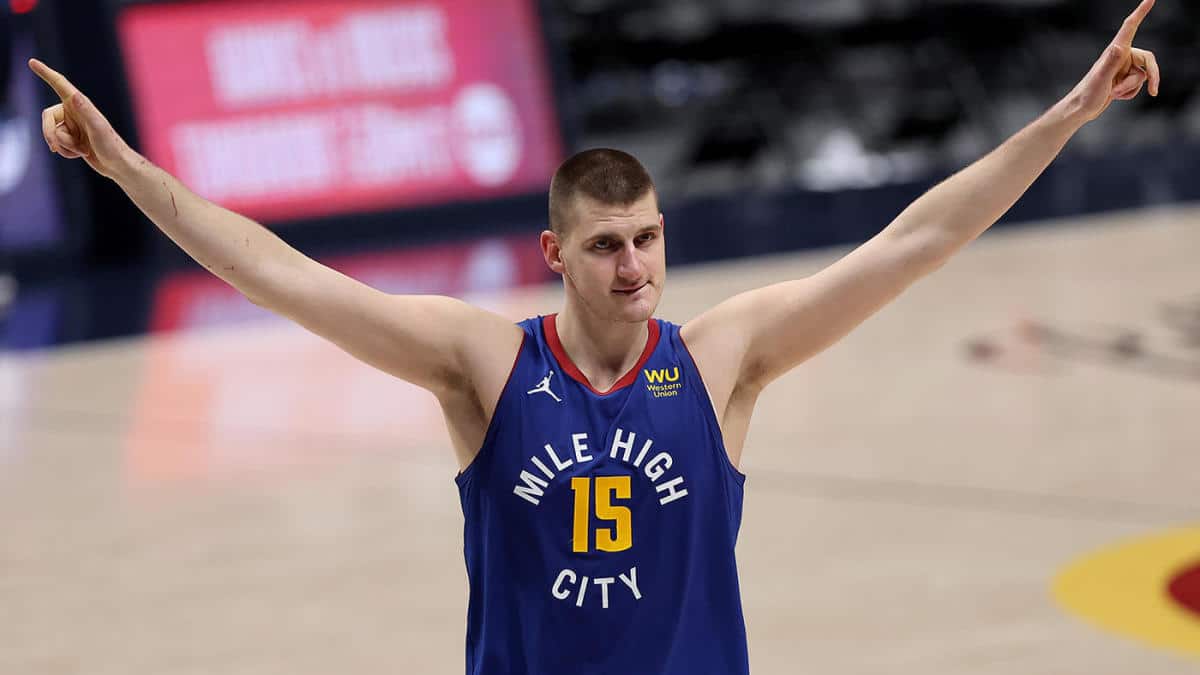 What!?! Structural damage to Jokic's knee