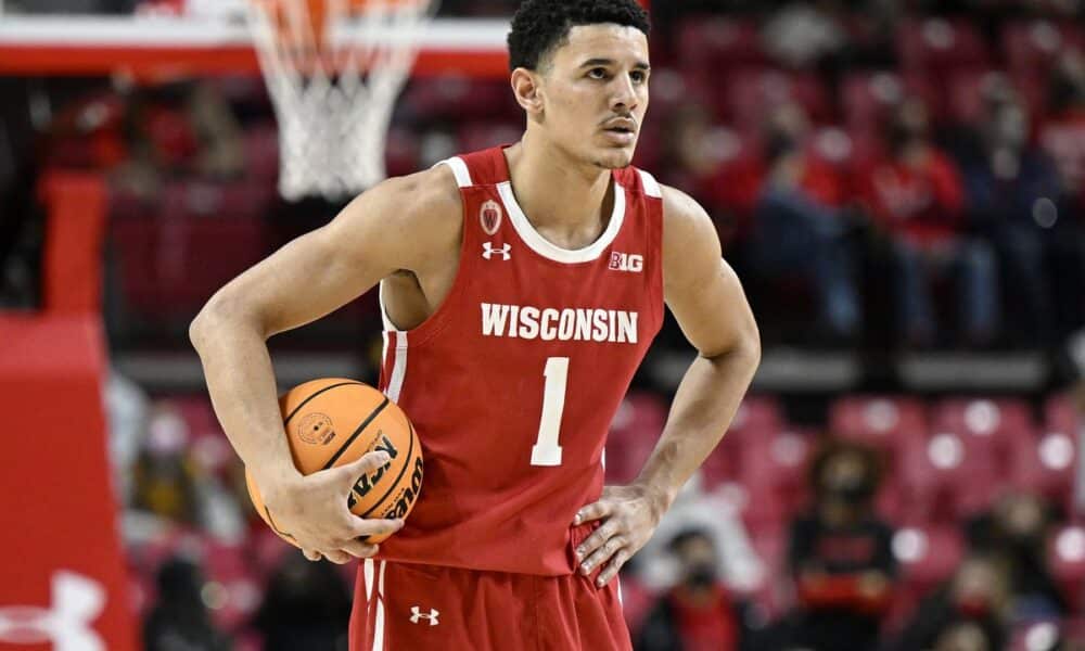 Number 8 Wisconsin's 7-game win streak is snapped!