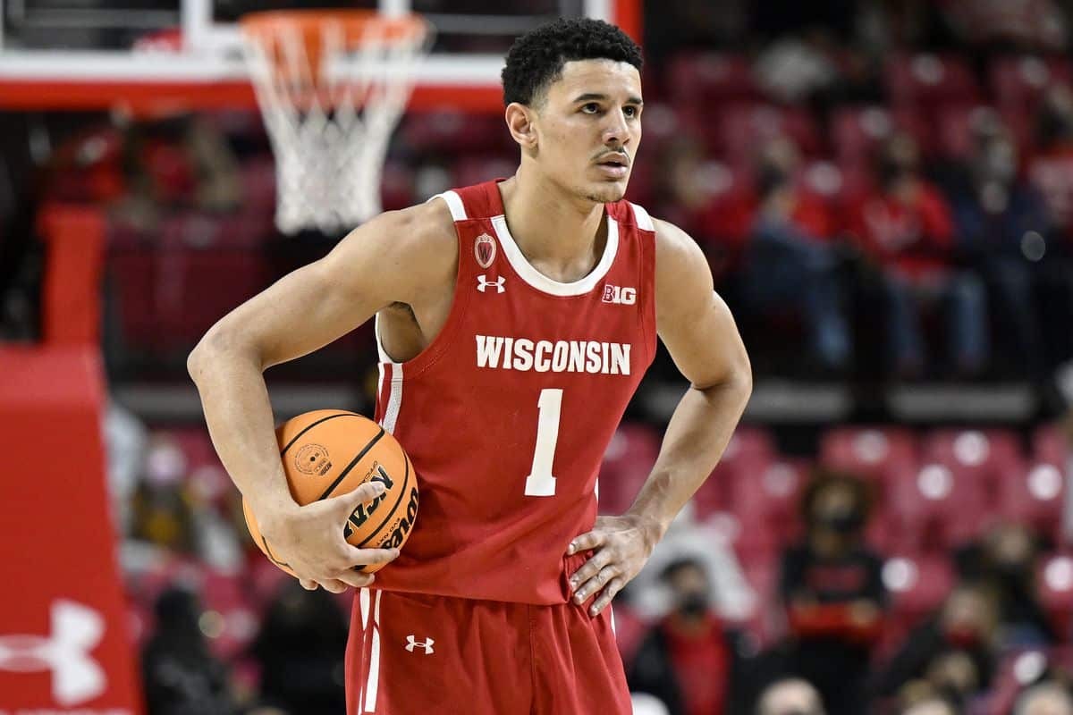 Number 8 Wisconsin's 7-game win streak is snapped!