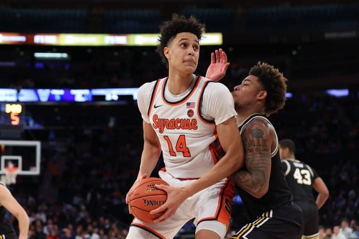 Syracuse losses Jesse Edwards to devastating injury!