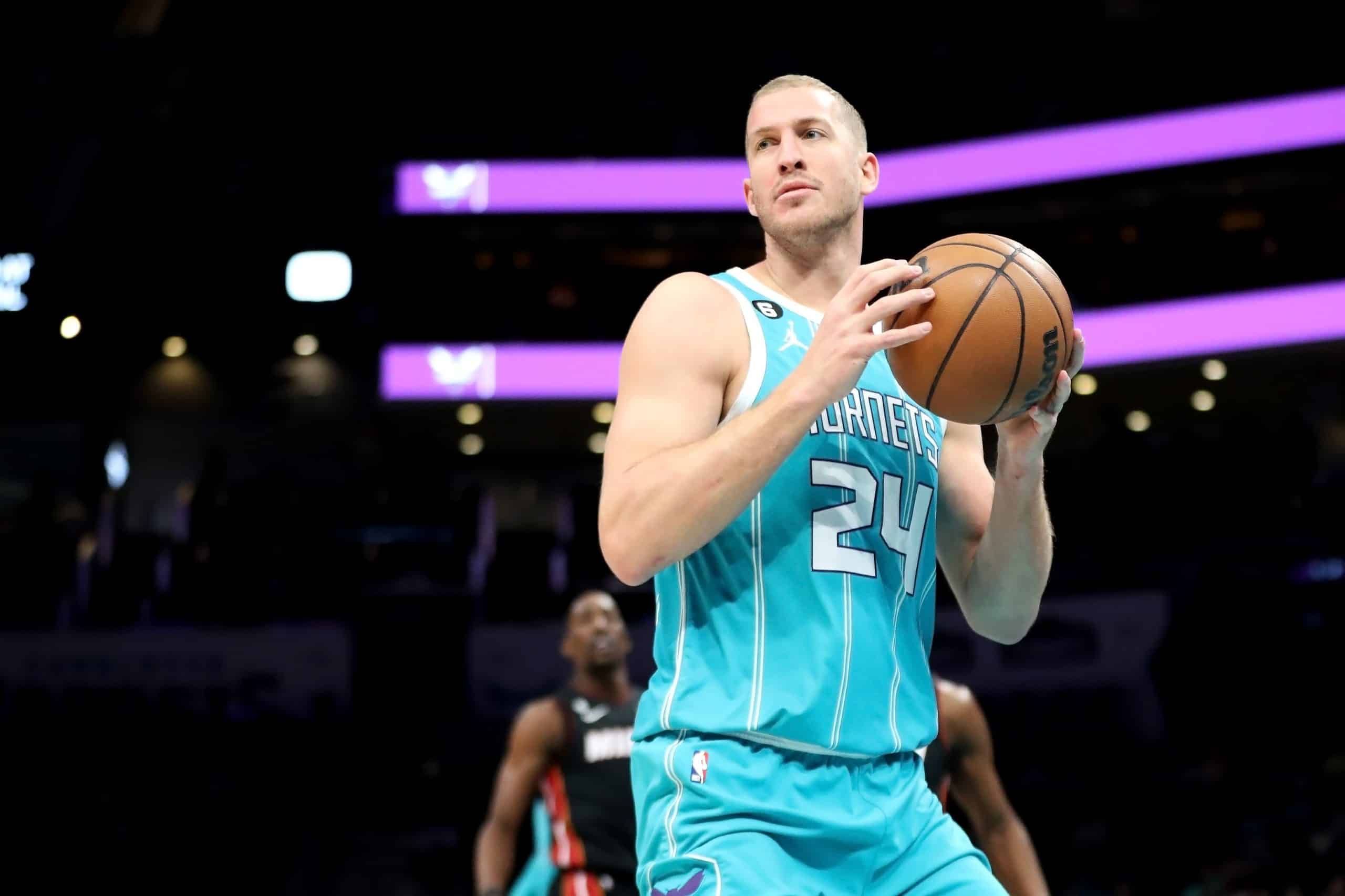 Mason Plumlee traded to Clippers