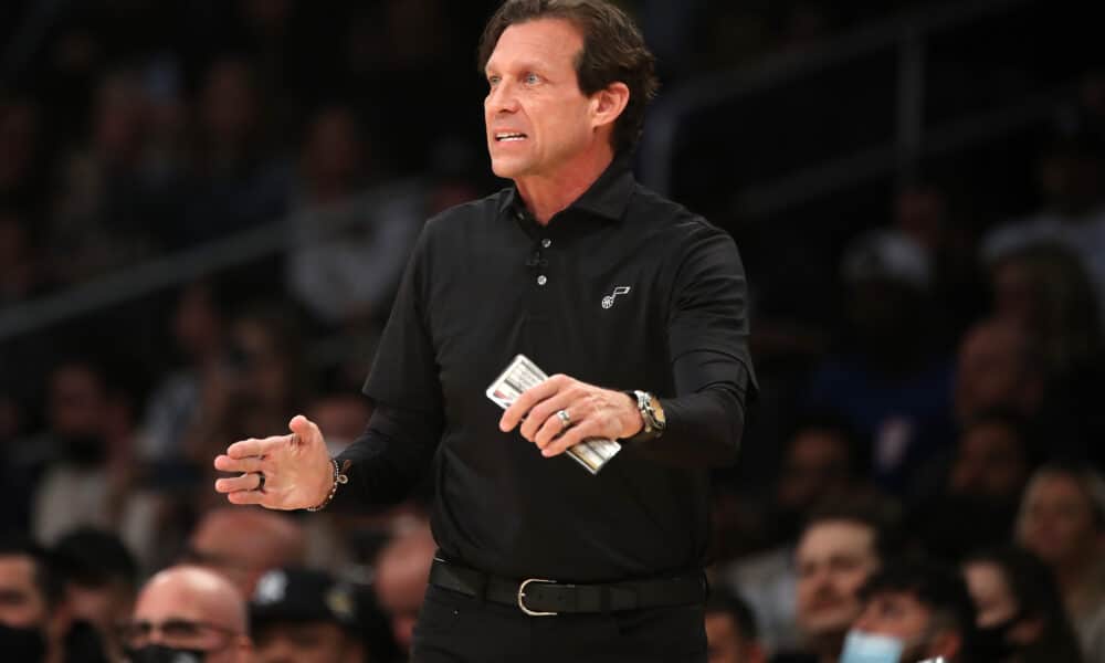 Hawks looking to hire Quin Snyder