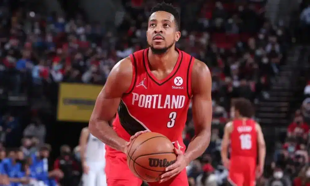 CJ McCollum Will Undergo Surgery In Offseason