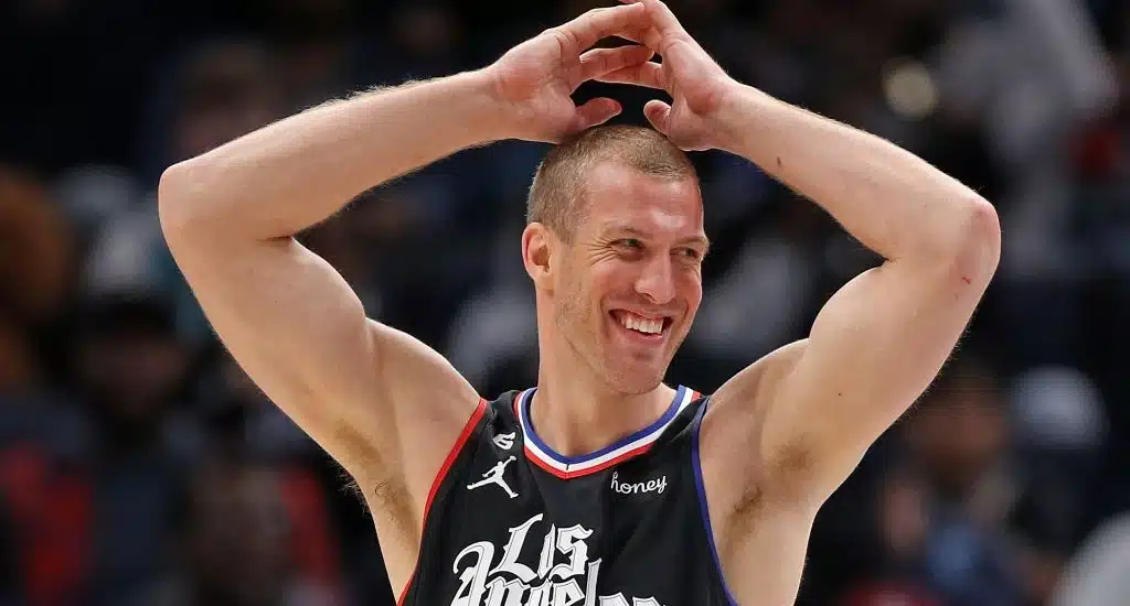 Mason Plumlee Agrees To Extension With Clippers
