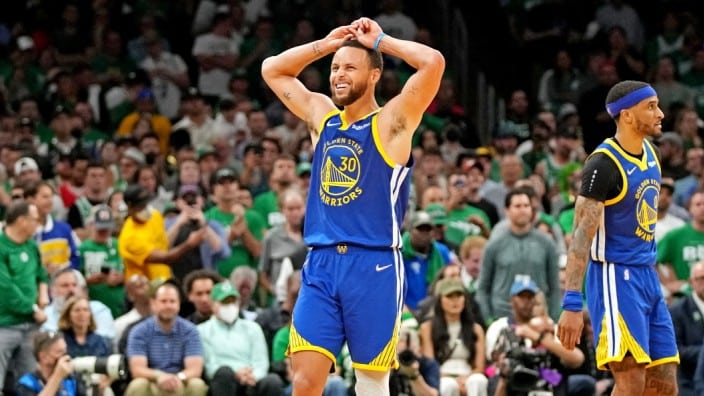 Warriors Don't Want To Waste Stephen Curry's Final Years