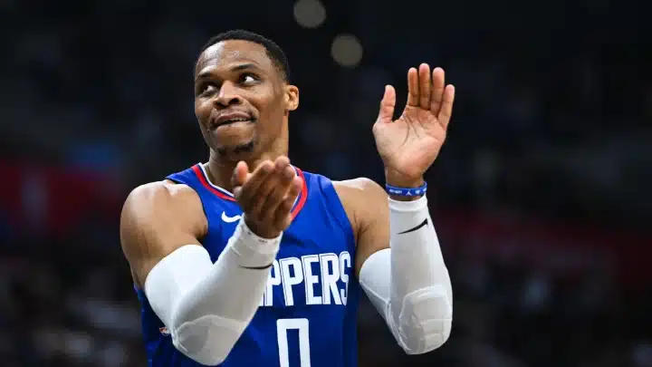 Russell Westbrook Opts Into Player Option With Clippers