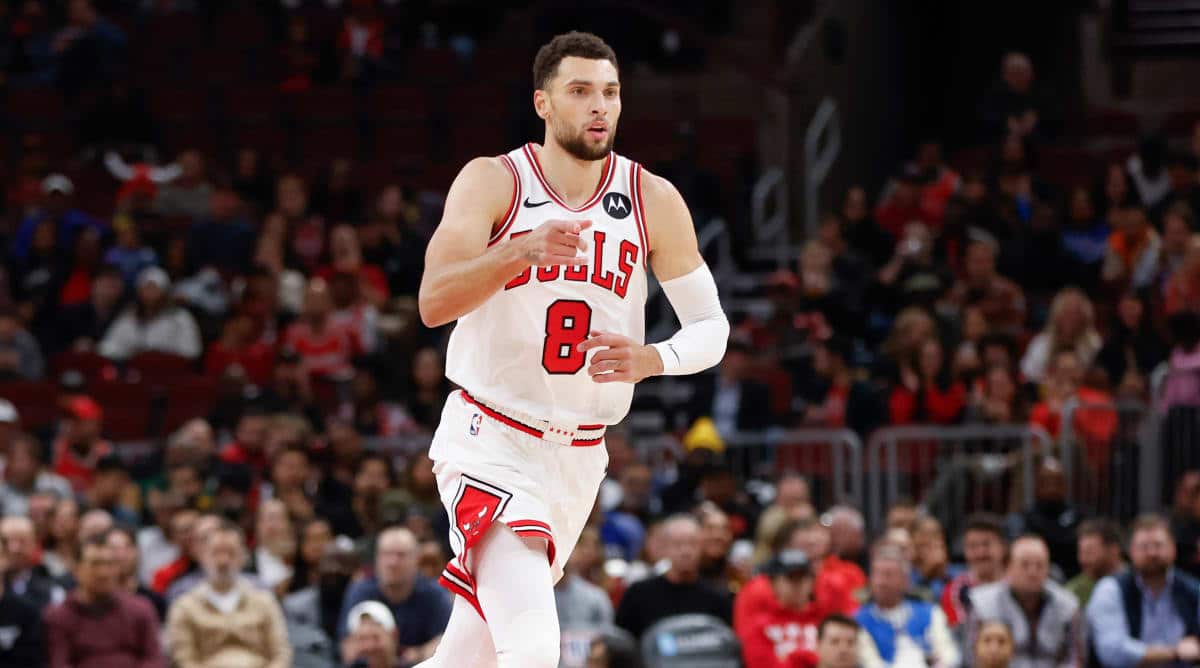 Zach LaVine Expected To Stay With Bulls For Next Season