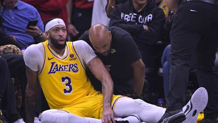 Anthony Davis Suffers Ankle Sprain On Christmas Day