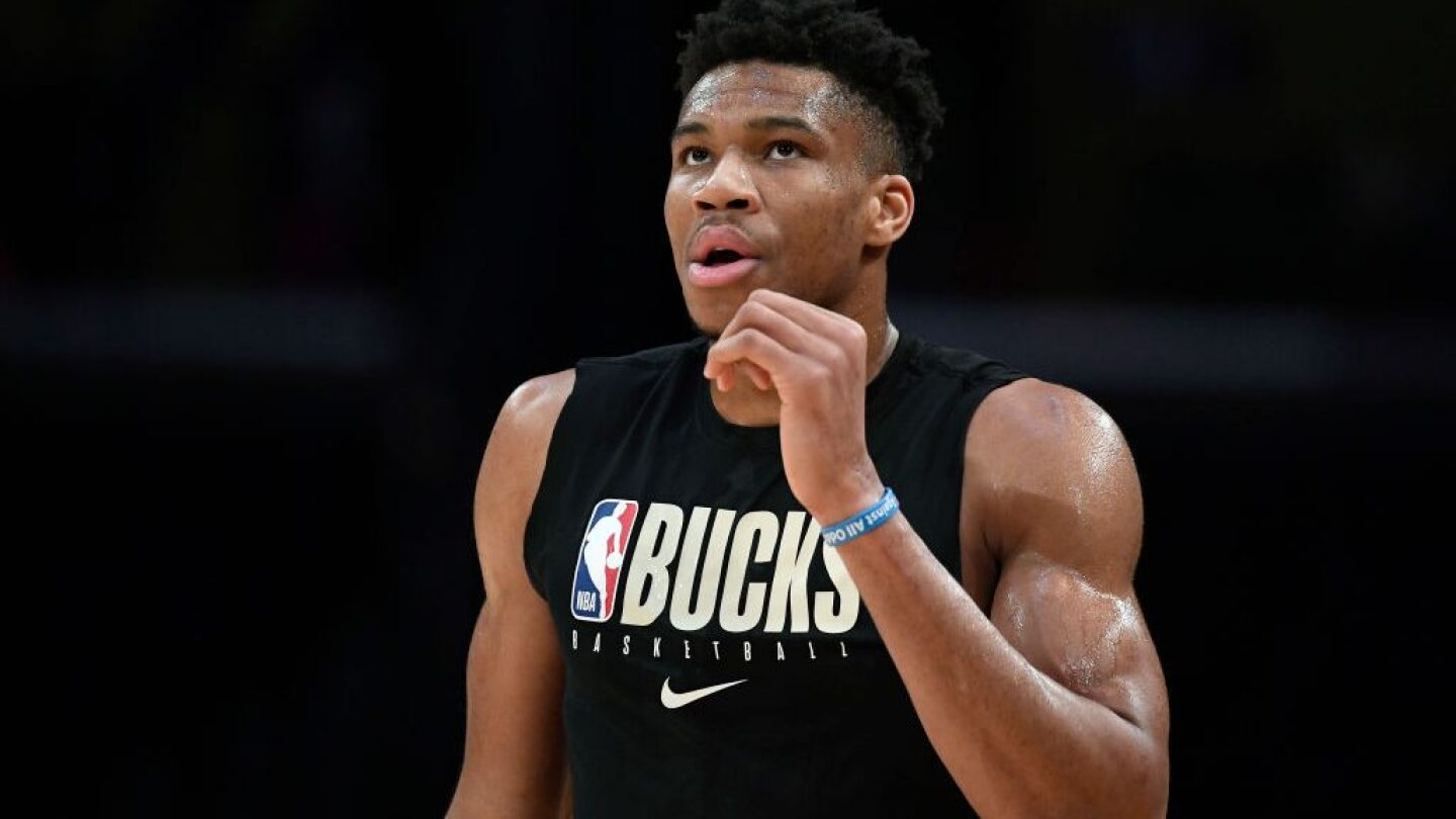 Giannis Antetokounmpo (Calf) Out Through All-Star Weekend