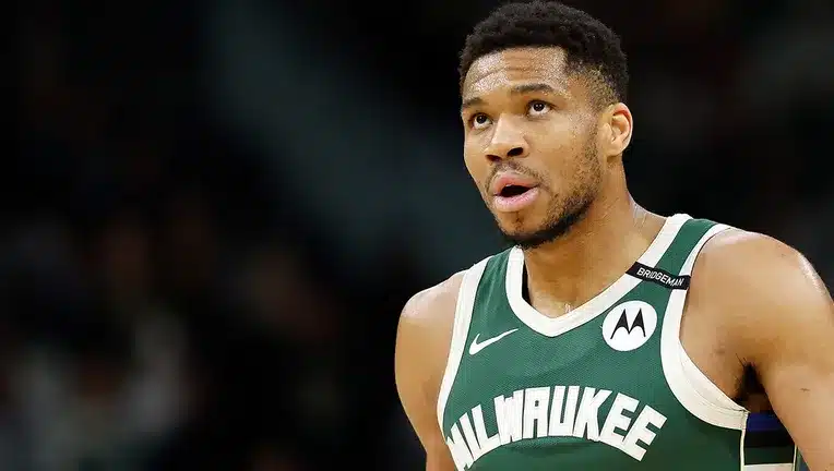 There's Significant Belief The Bucks Still Want To Keep Giannis Antetokounmpo
