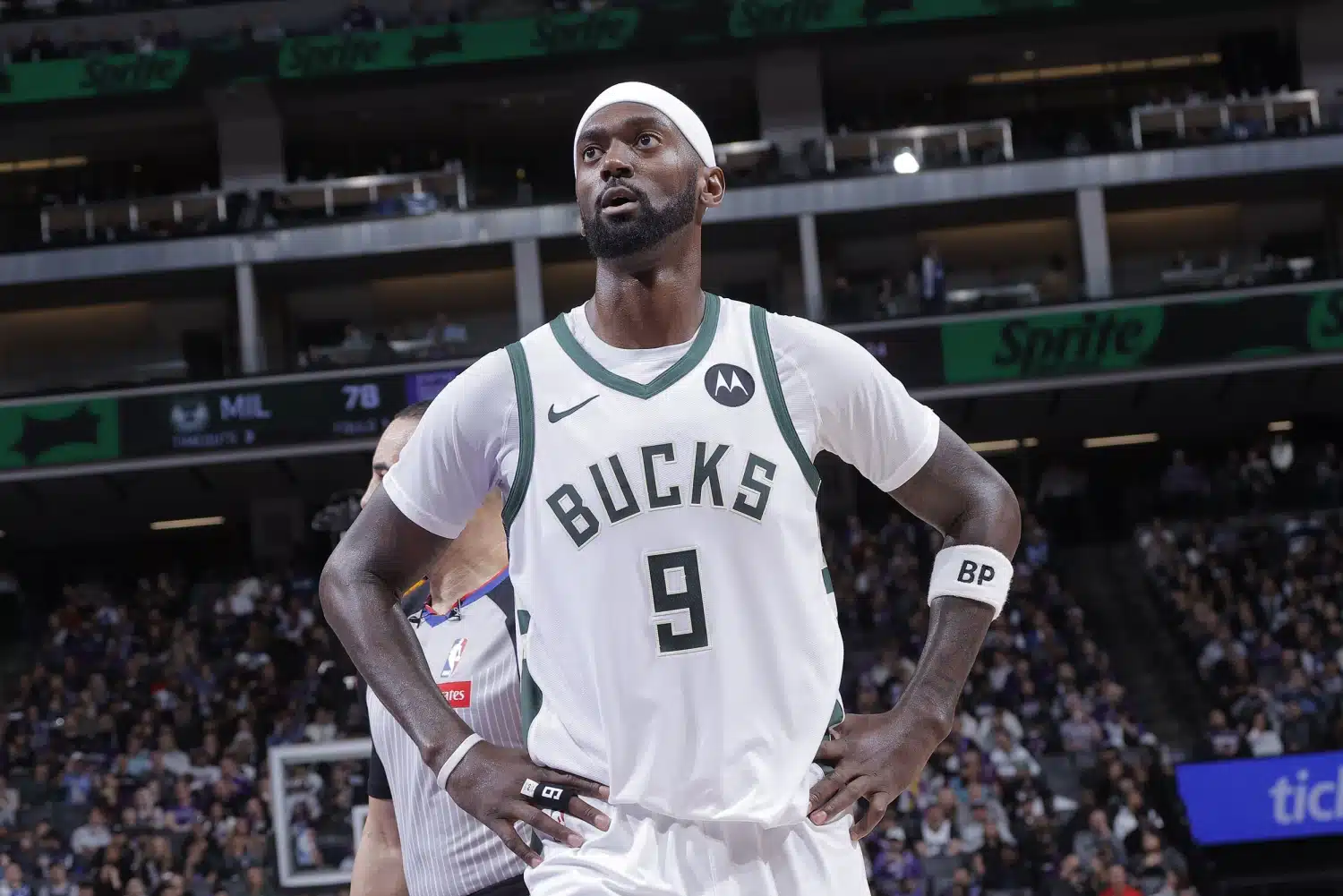 Bobby Portis Jr. Signs $44 Million Extension With Bucks