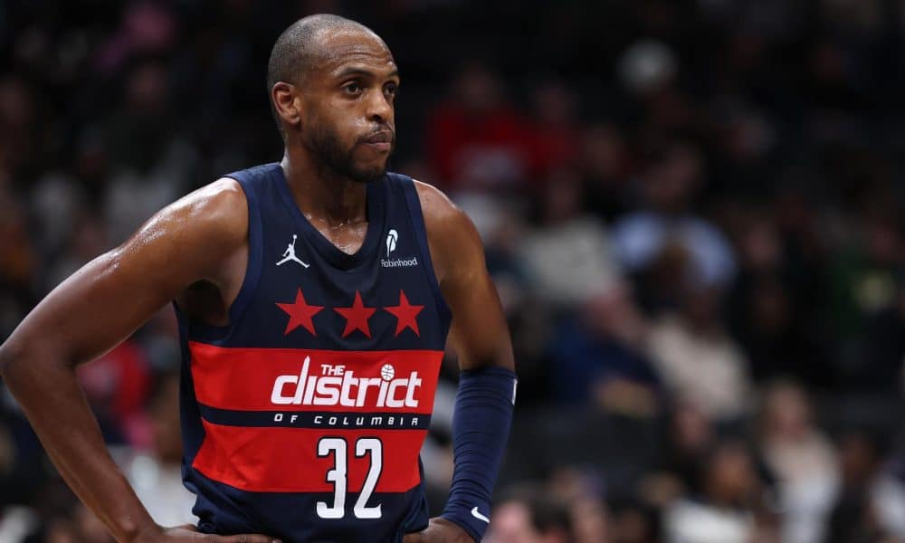 Khris Middleton Opts Into Massive Player Option With Wizards